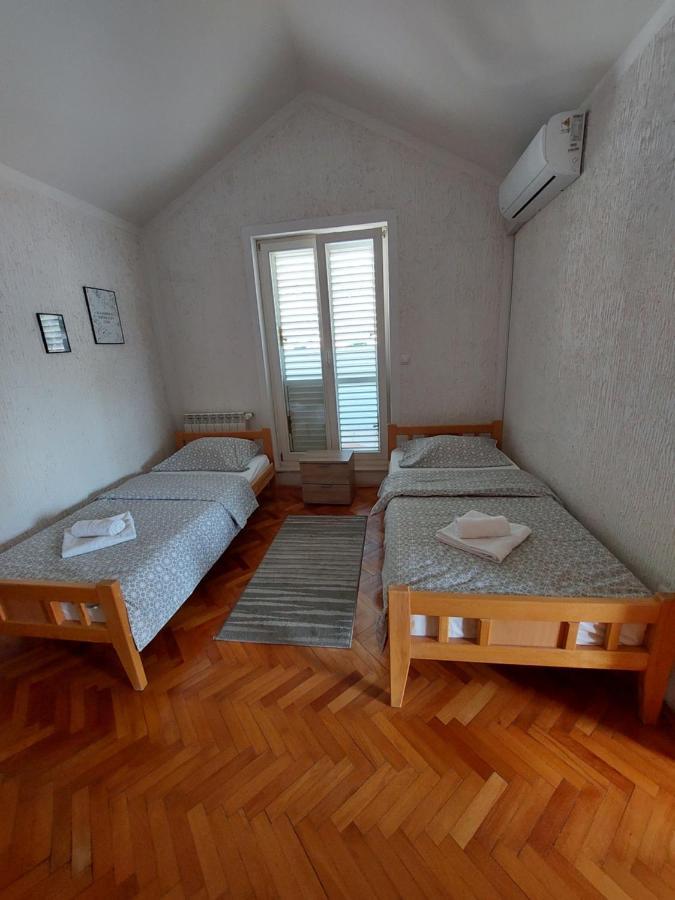 Апартаменти Apartman Kovac Требинє Екстер'єр фото