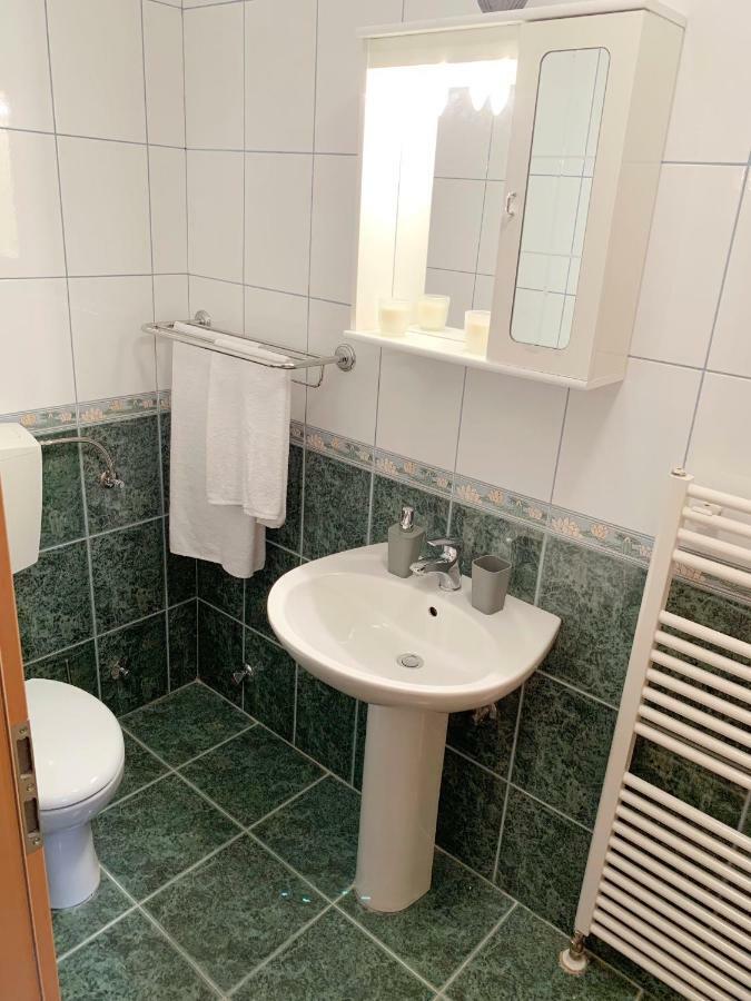 Апартаменти Apartman Kovac Требинє Екстер'єр фото
